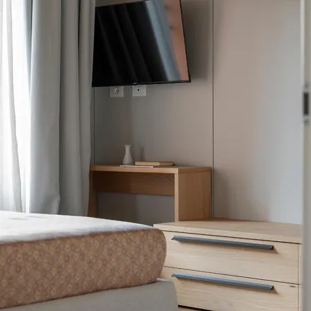 Bright 2br - 2ba - Ac - Апартаменты *